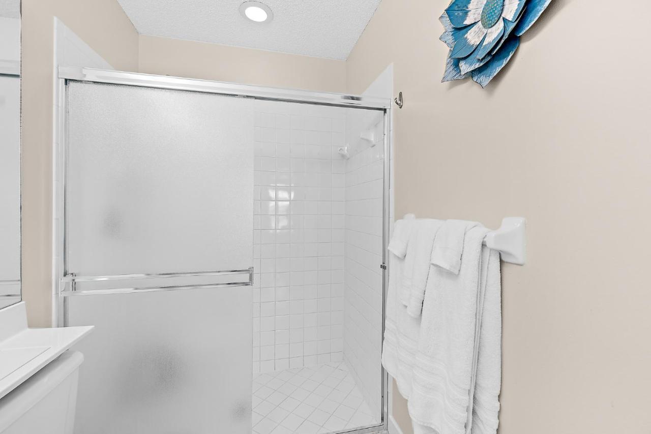 Serene Seaside Retreat - Dog Friendly - 2Br Townhouse With Shared Heated Pool Steps To Paradise Beach! Melbourne Exterior foto