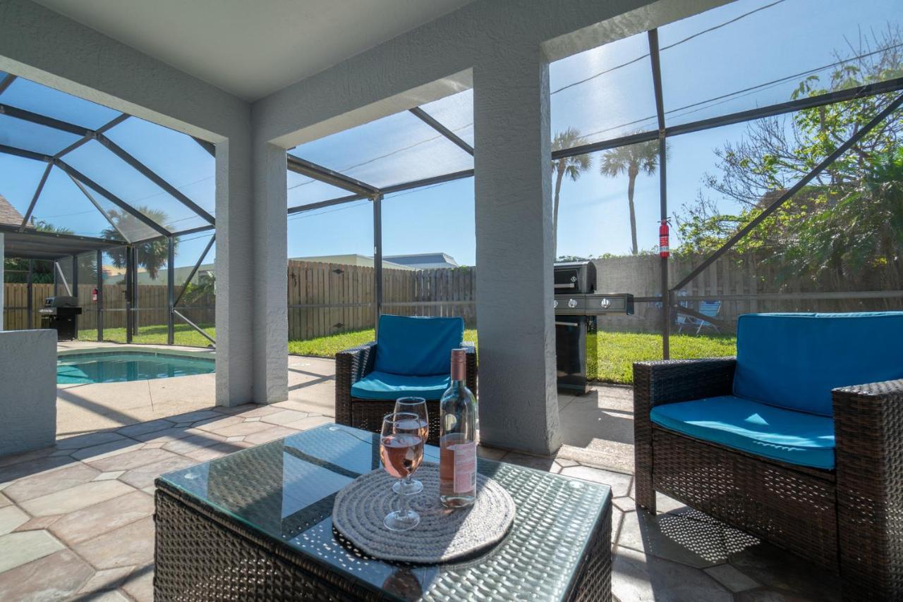 Serene Seaside Retreat - Dog Friendly - 2Br Townhouse With Shared Heated Pool Steps To Paradise Beach! Melbourne Exterior foto